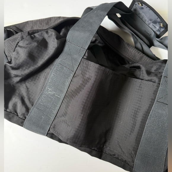 Eagle Creek Packable Travel Duffel Bag Medium 59L Carry-On Black - Picture 4 of 6